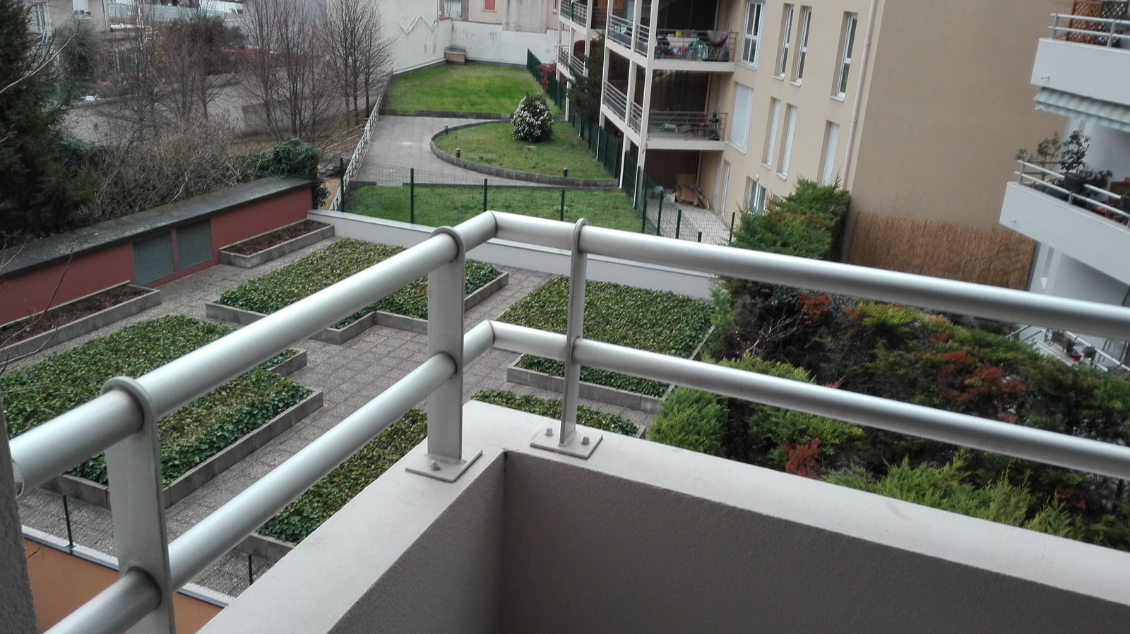 Järjestäminen Villeurbanne 125553