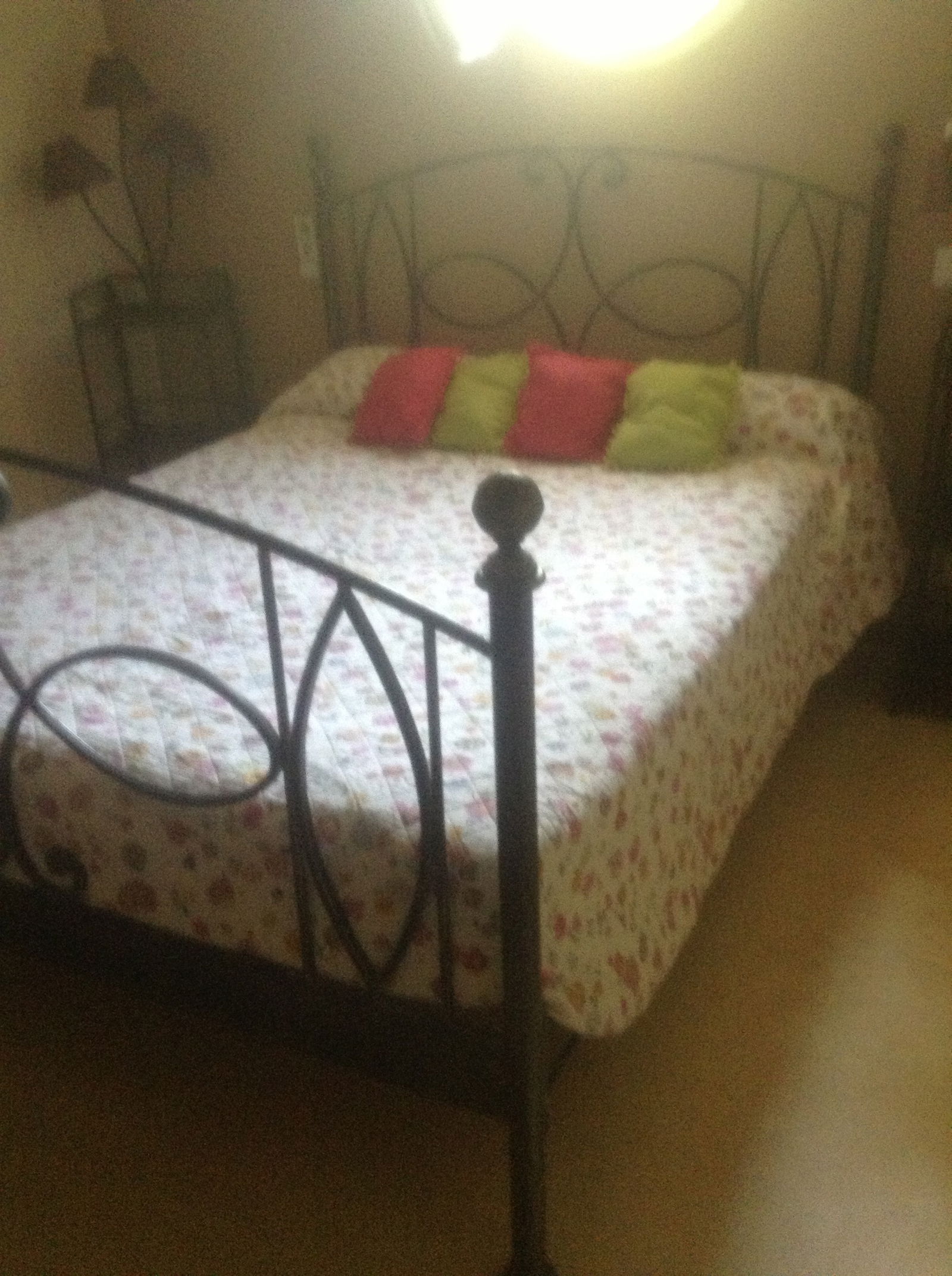 Oberoende Studio Domazan 80190