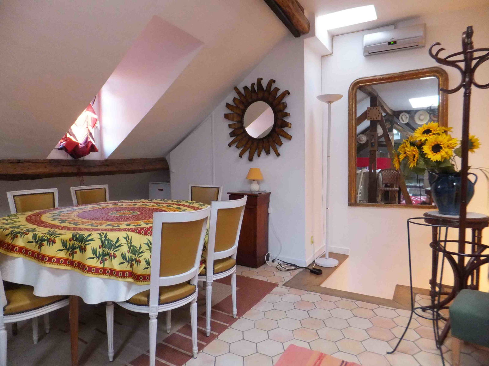 Oberoende Studio Paris 81270