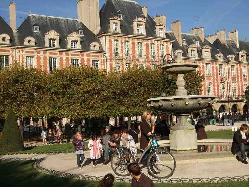 Oberoende Studio Paris 81270