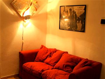Roomlala | I Offer A Beauty And Comfortable Double Room Very Near Polit