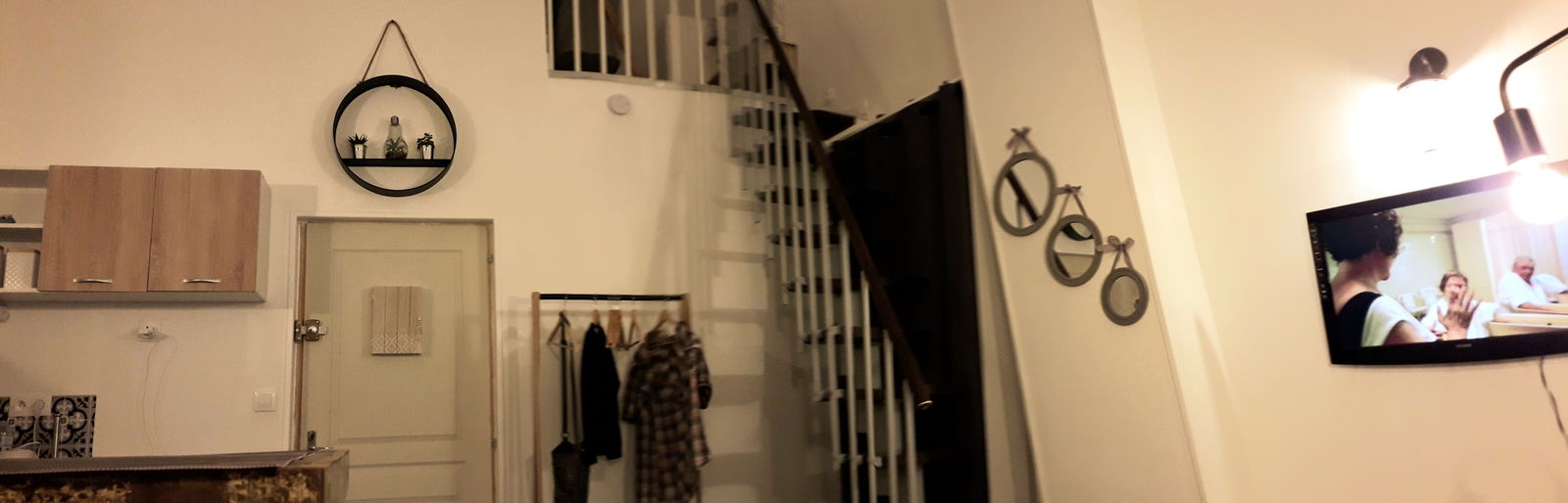 Independent Studio Abbeville 228663