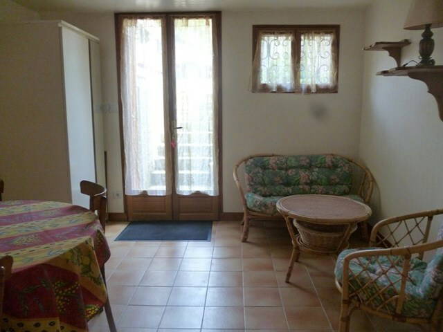 Homestay Breuillet  27920