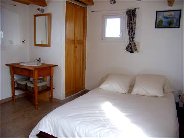 Room For Rent L'île-D'yeu 49176-1