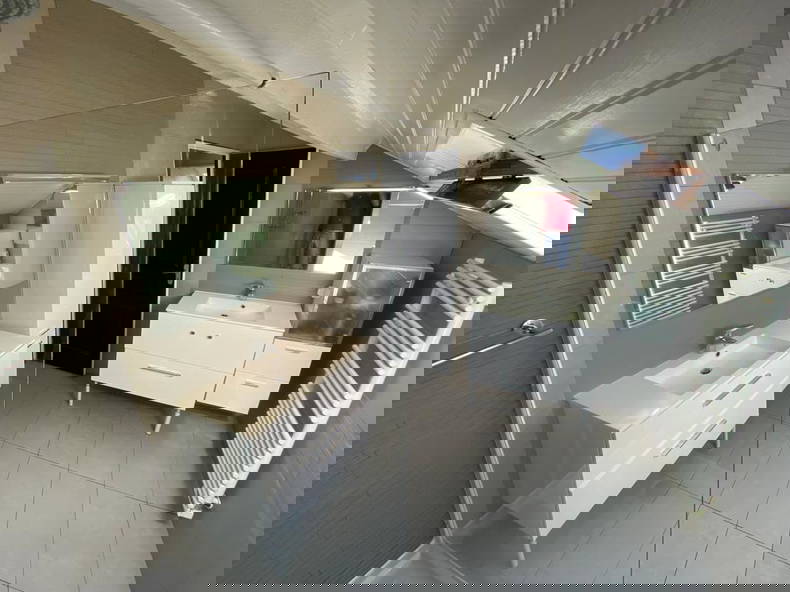 Kolokation Combs-la-Ville 263411-1