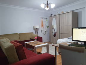 In MecİdİyekÖy / İstanbul - Private, Furnished Room 1.floor 