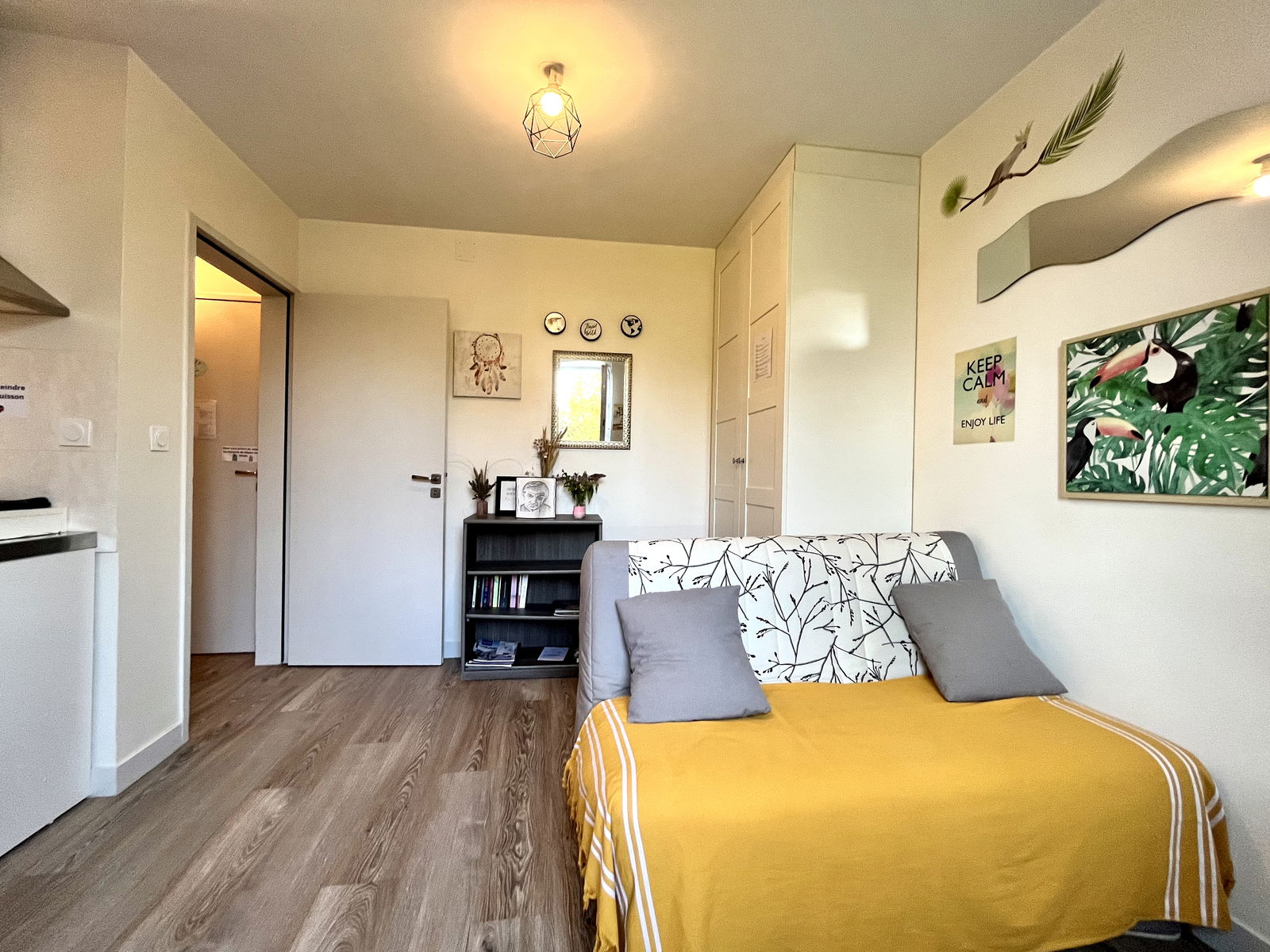 Entire Home Rives 309210