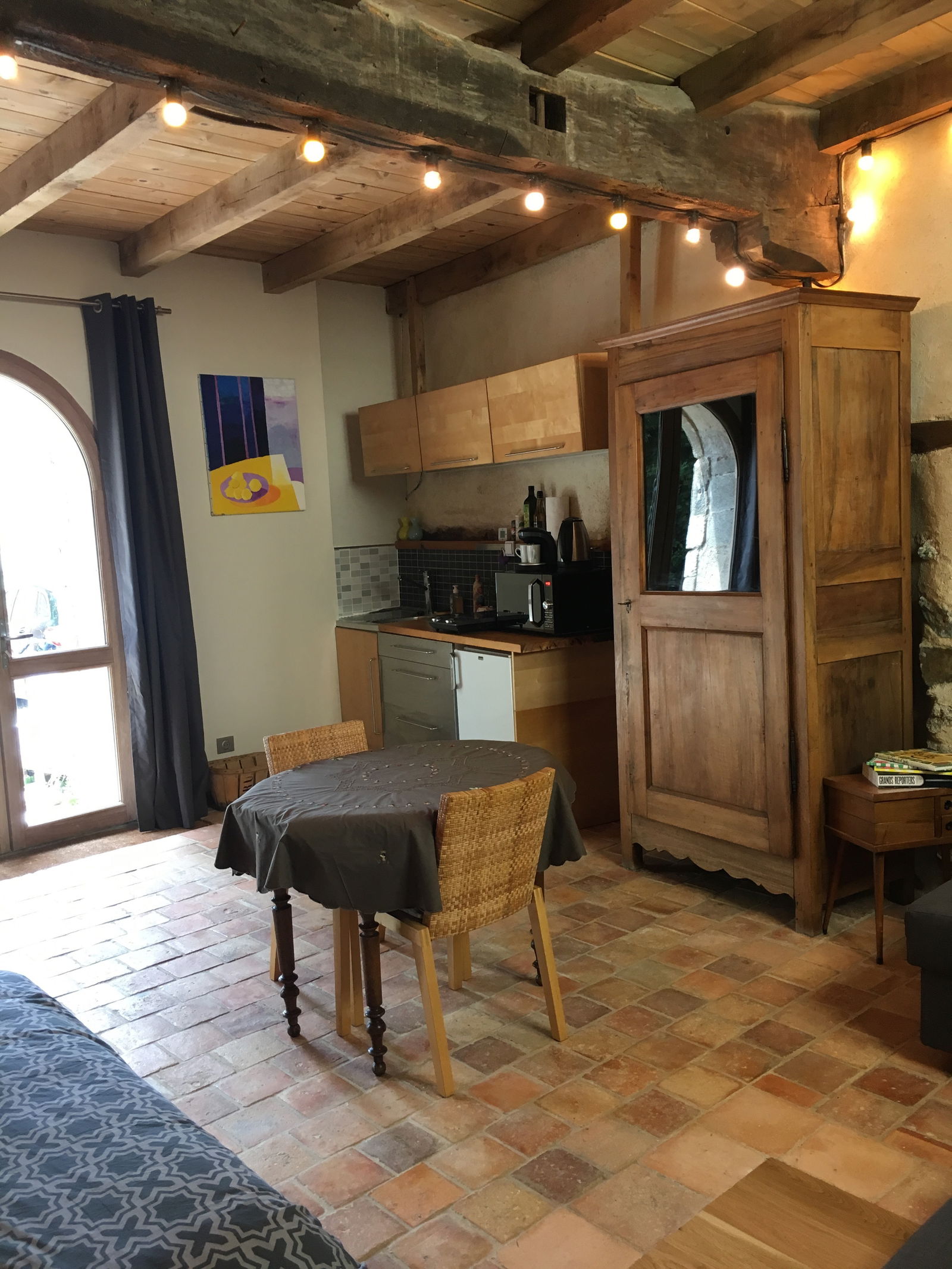 Independent Studio Chaussan 233606