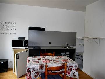 Roomlala | Independent equipped studio in detached house