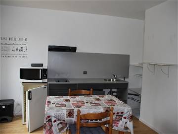 Roomlala | Independent equipped studio in detached house