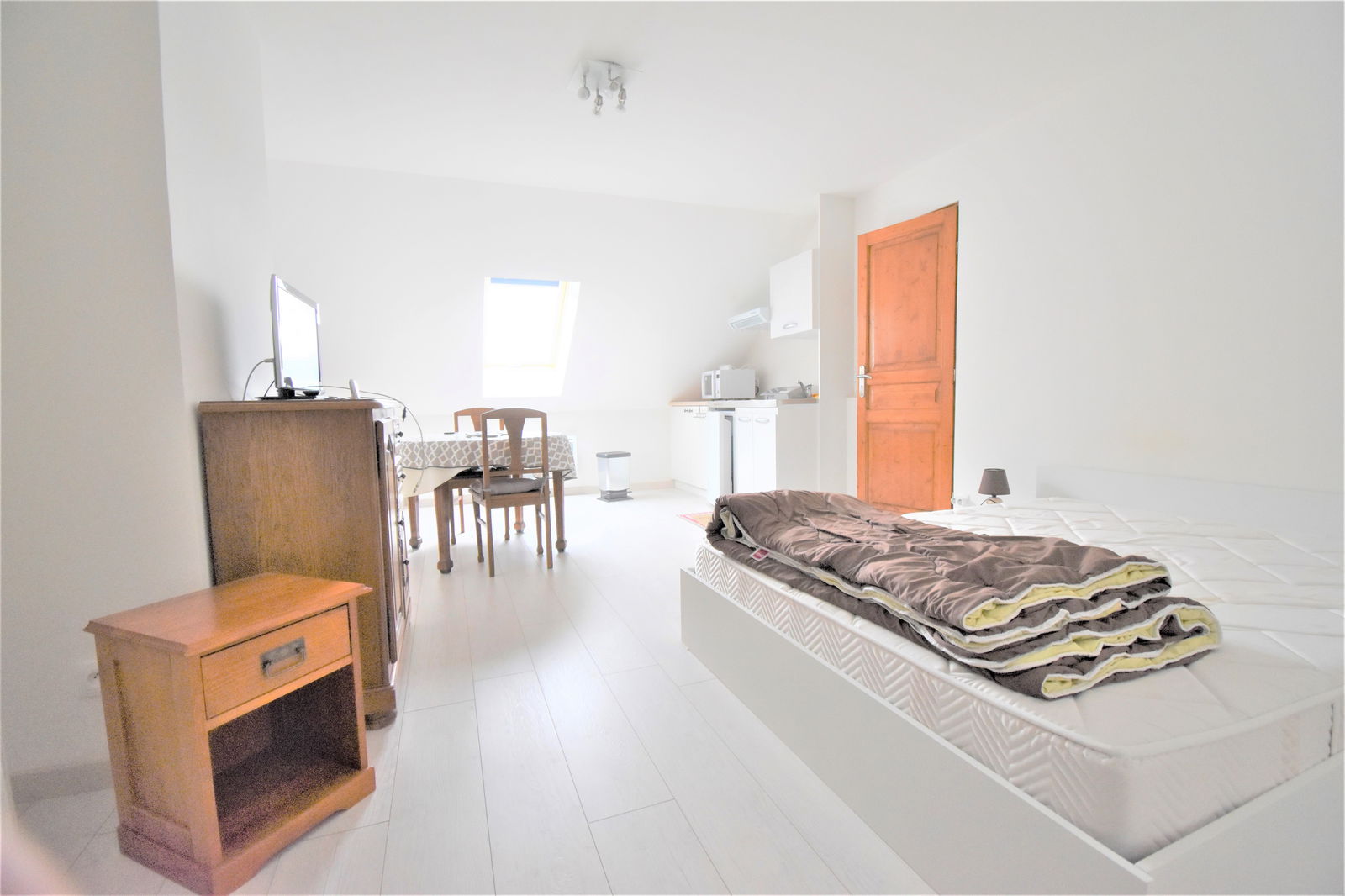 Homestay La Chapelle-Saint-Mesmin 261652