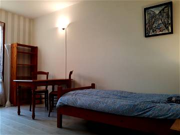 Roomlala | Independent Furnished Student Studio Of 20 M2 In Bordeaux