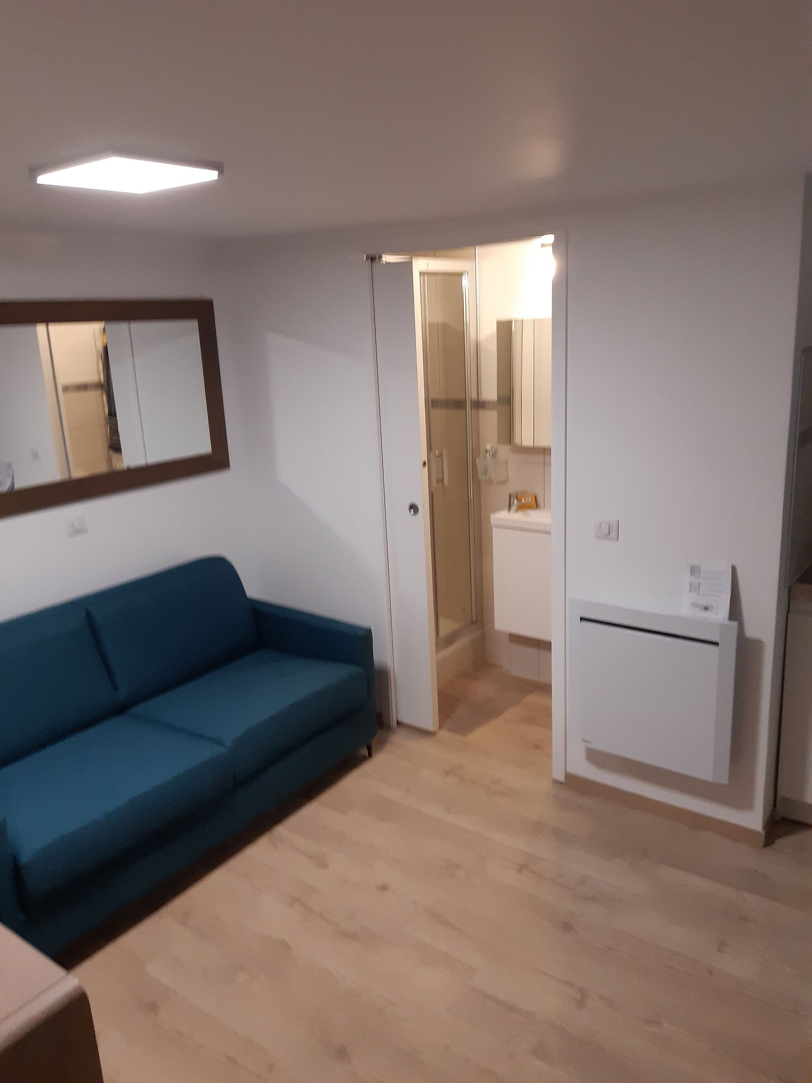 Independent Studio Besançon 240786