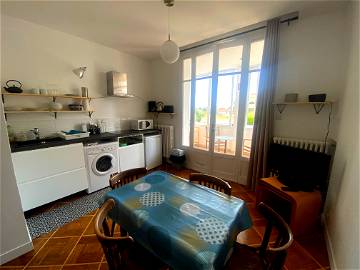 Roomlala | Independent Furnished Studio In St-didier