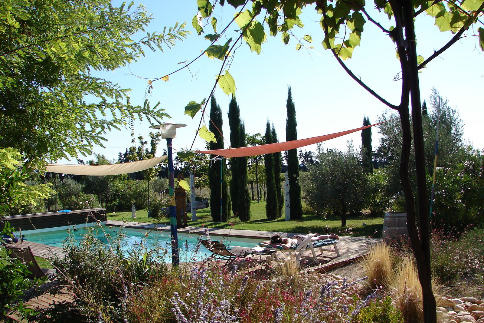 Independent Studio Jonquières 96745