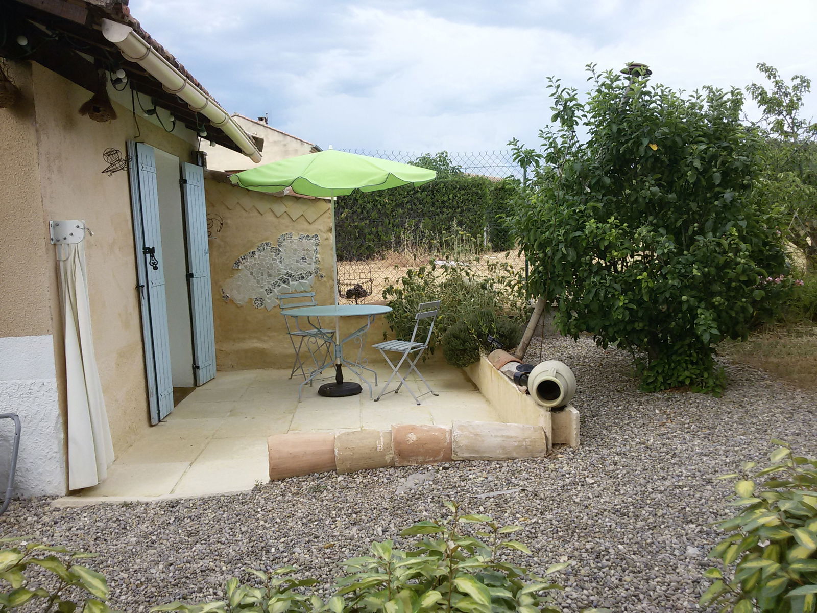 Entire Home Carpentras 16220