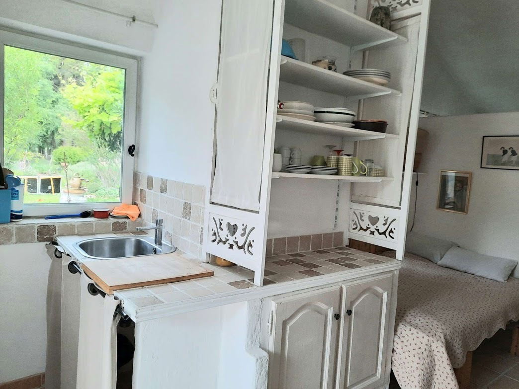 Entire Home Carpentras 16220