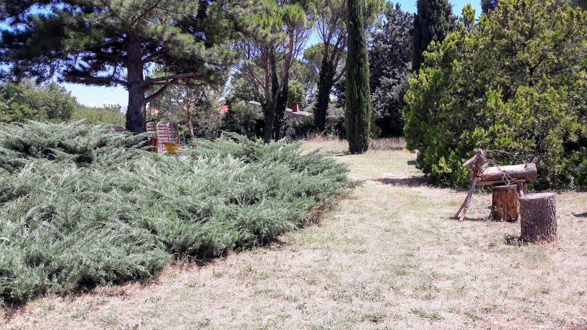 Entire Home Carpentras 16220