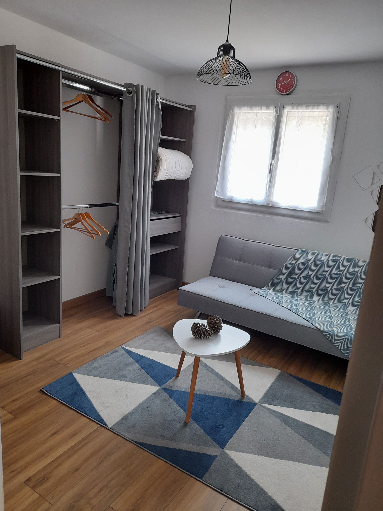 Homestay Champagne-au-Mont-d'Or 252161