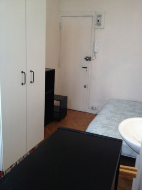 Homestay Paris 80810