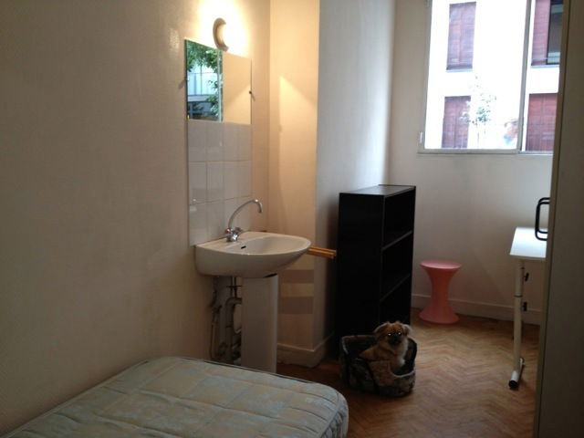 Homestay Paris 80810