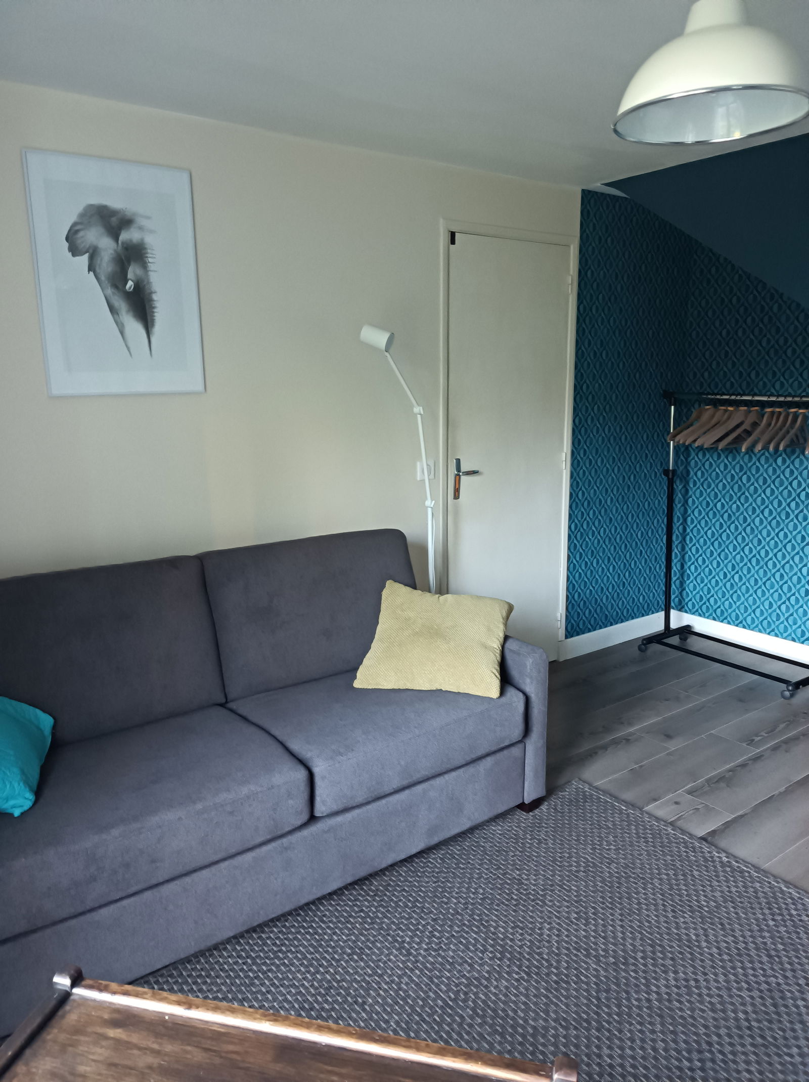 Itsenäinen Studio Volvic 74219