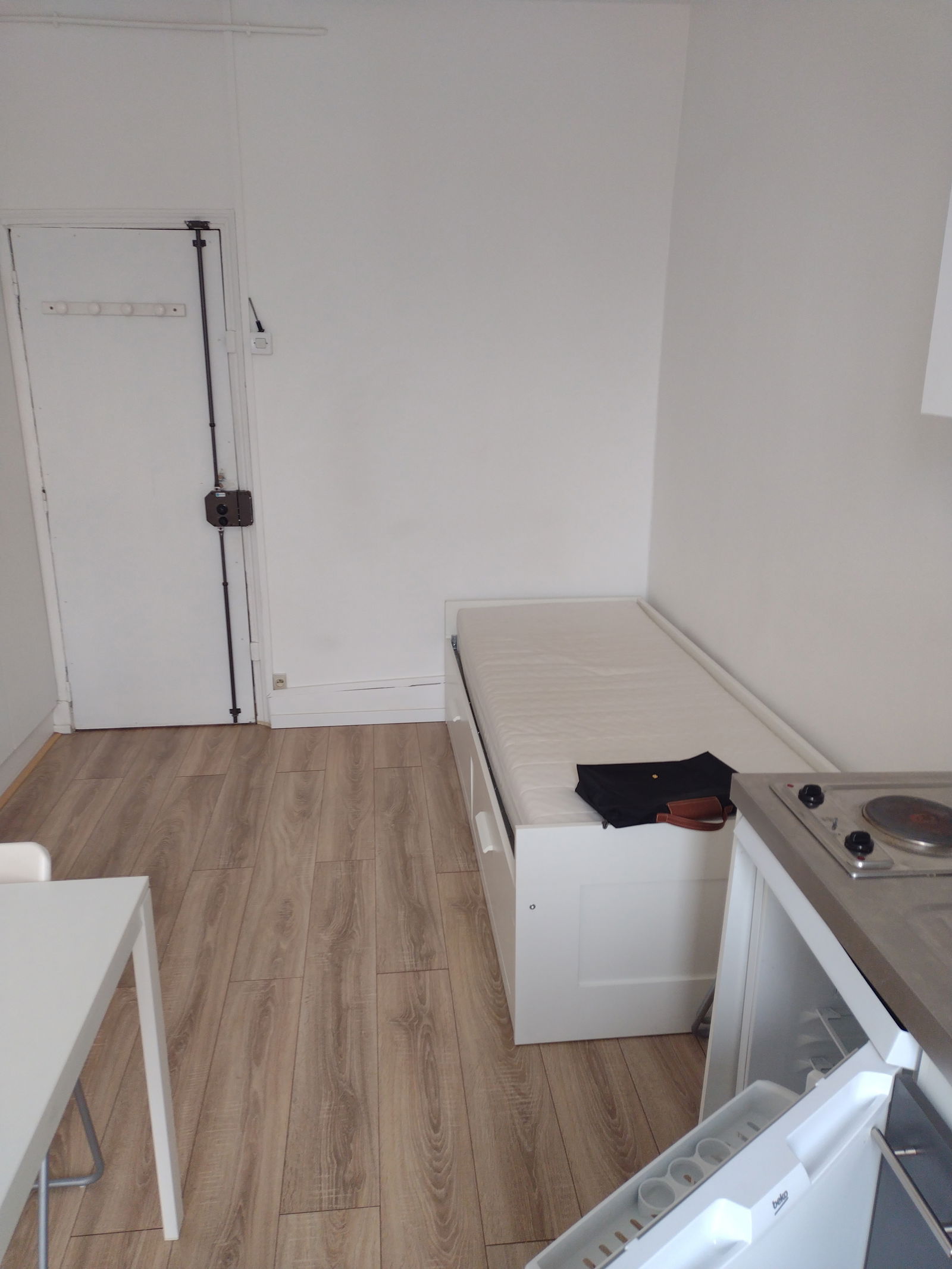 Itsenäinen Studio Versailles 245709