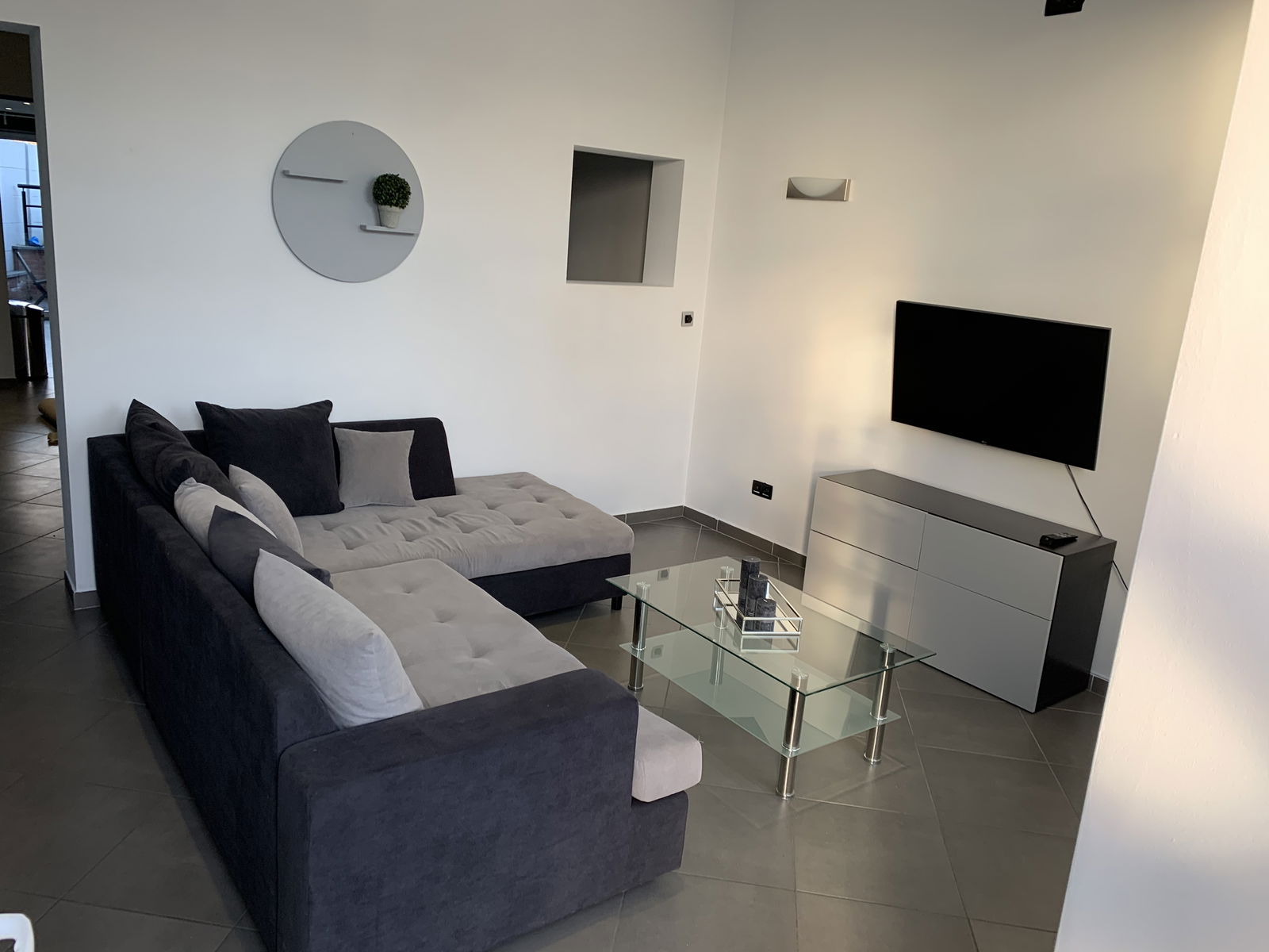 Itsenäinen Studio Charleroi 255565