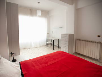 Roomlala | Jasne pokoje blisko metra C