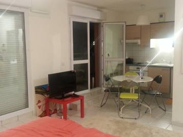 Room For Rent Ambilly 50605