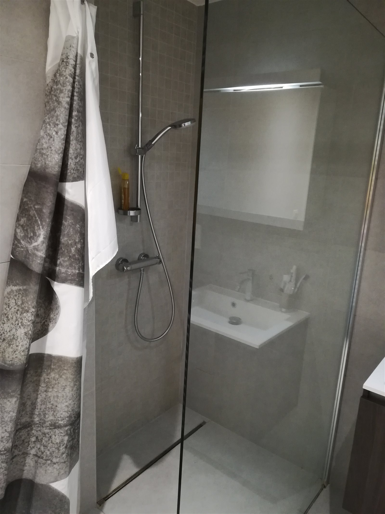 Chambre Chez L'habitant Court-St.-Étienne 229705