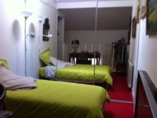 Homestay Puteaux 119093-1