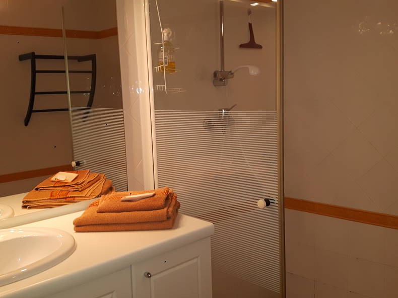 Gästezimmer Donzère 105972-3