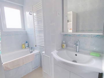 Chambre chez l'habitant à louer à Paris - salle de bain-6