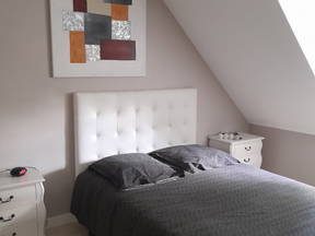 Lovely room close to public transport and amenities