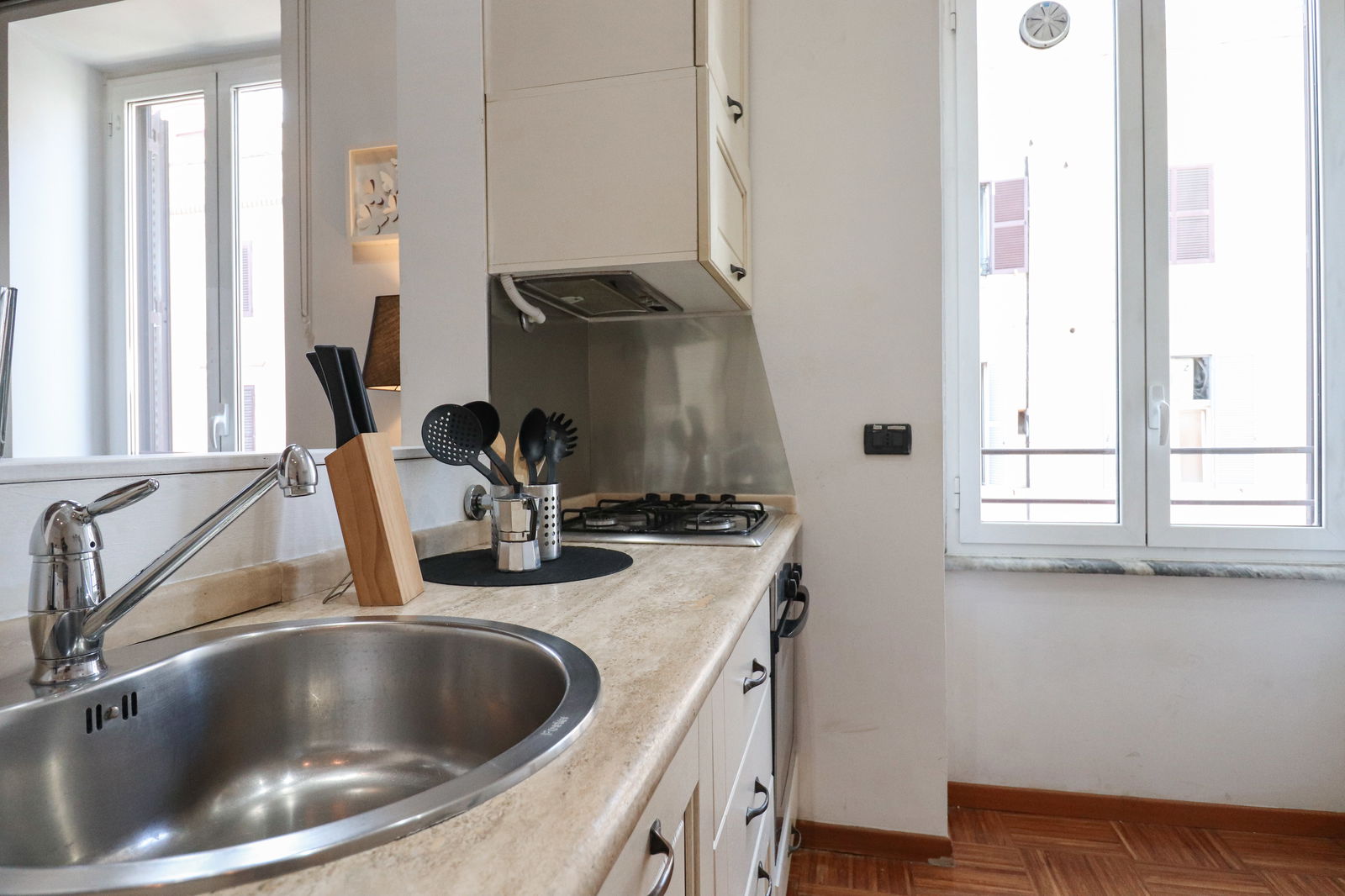 Independent Studio Roma 265487