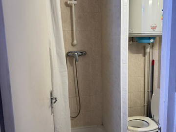 Logement entier à louer à Le Blanc-Mesnil - photo 19 : salle de bain-19