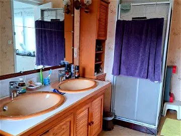 Homestay Domart-sur-la-Luce 290110