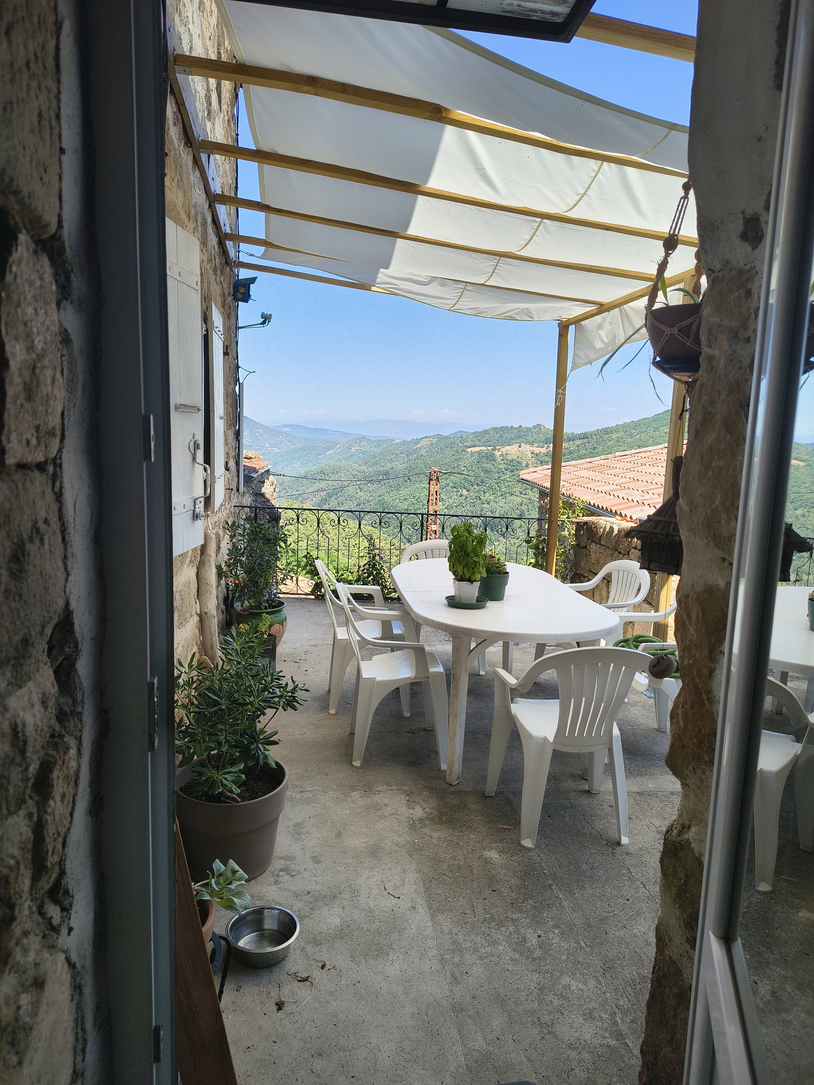 Homestay Saint-Étienne-de-Serre 670897