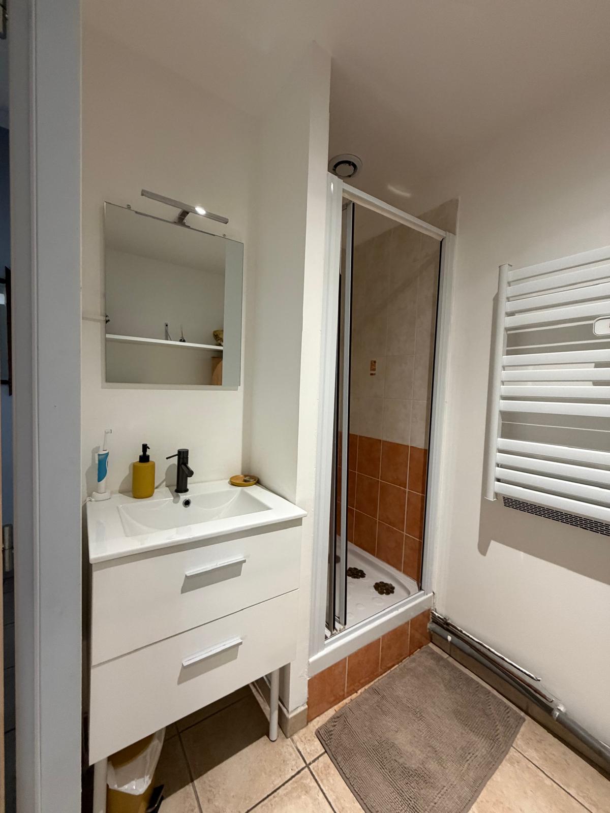 Tuisverblyf Saint-Nazaire-les-Eymes 666322
