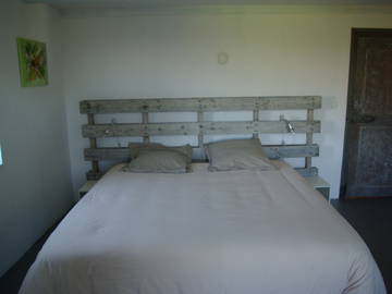 Roomlala | Kamer by die Tintigny-inwoner se huis