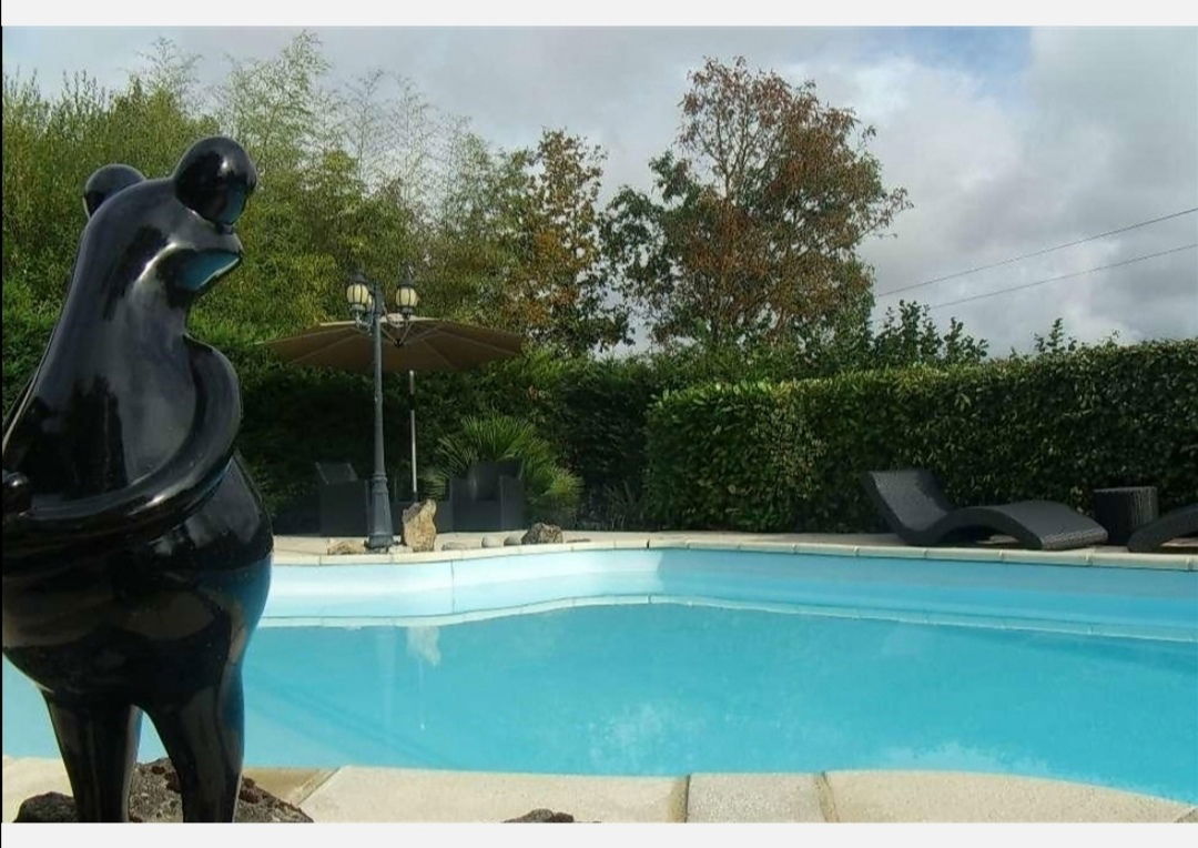 Onafhanklike Ateljee Puy-de-Serre 242477