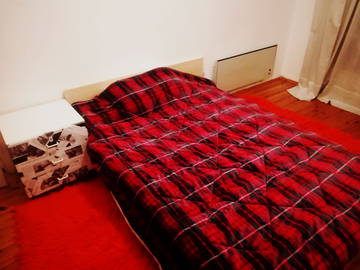 Roomlala | Kamer in 'n gedeelde ruim woonstel in die middel van Th