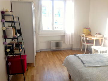Roomlala | Kamer in 'n gedeelde somerwoonstel