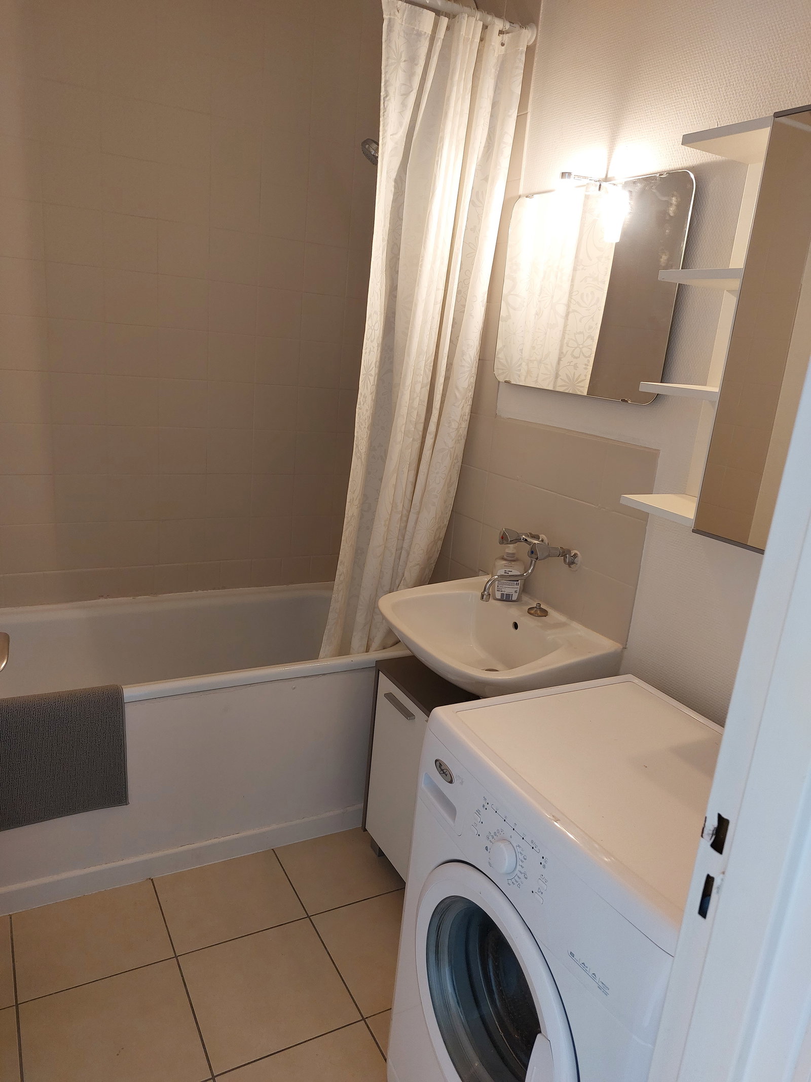 Colocatie Ferney-Voltaire 643848