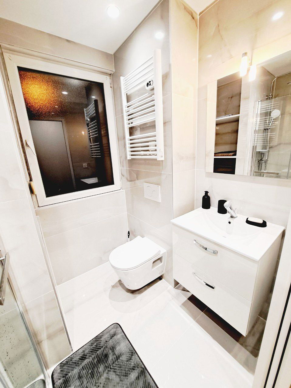 Colocatie Delle 655096