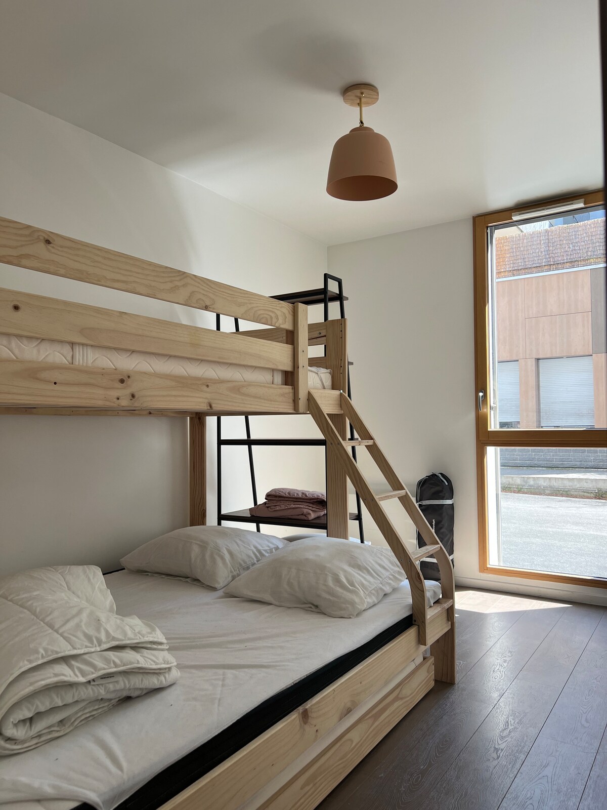 Kamer Bij De Gastheer Les Lilas 668208