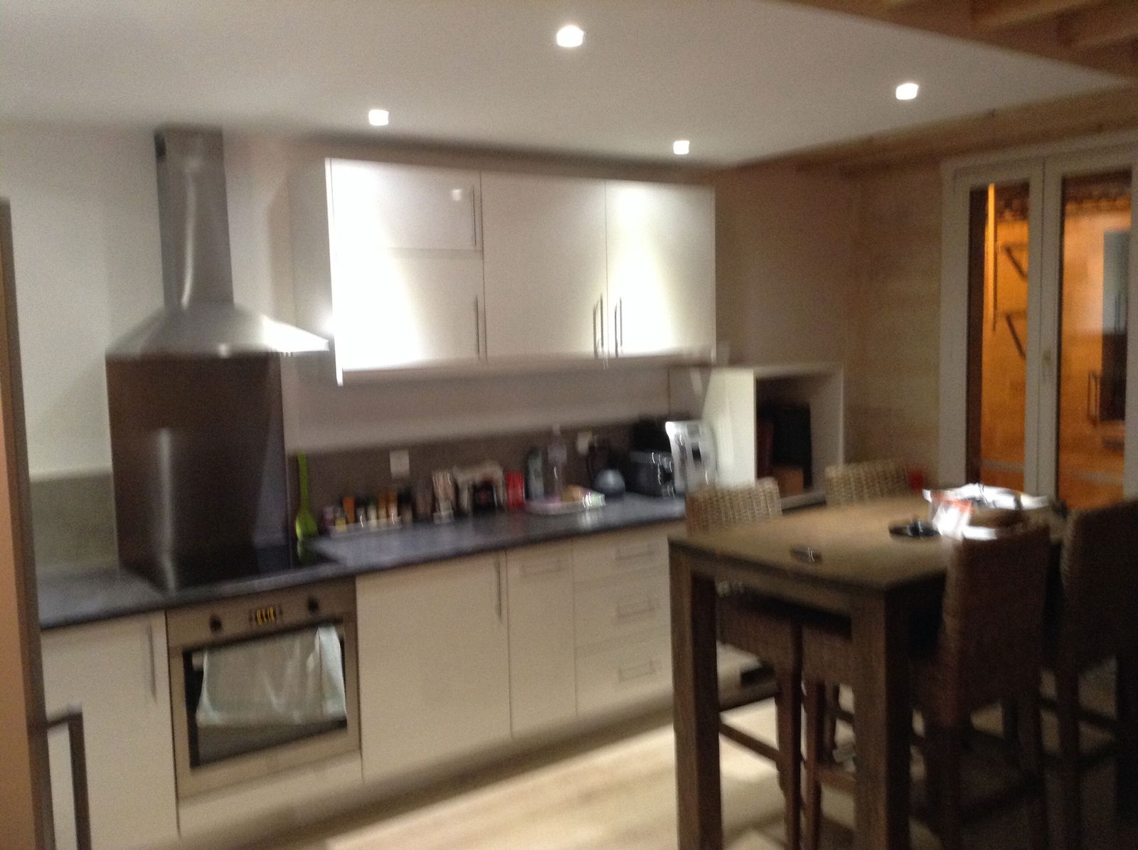 Onafhankelijke Studio Villegouge 2701