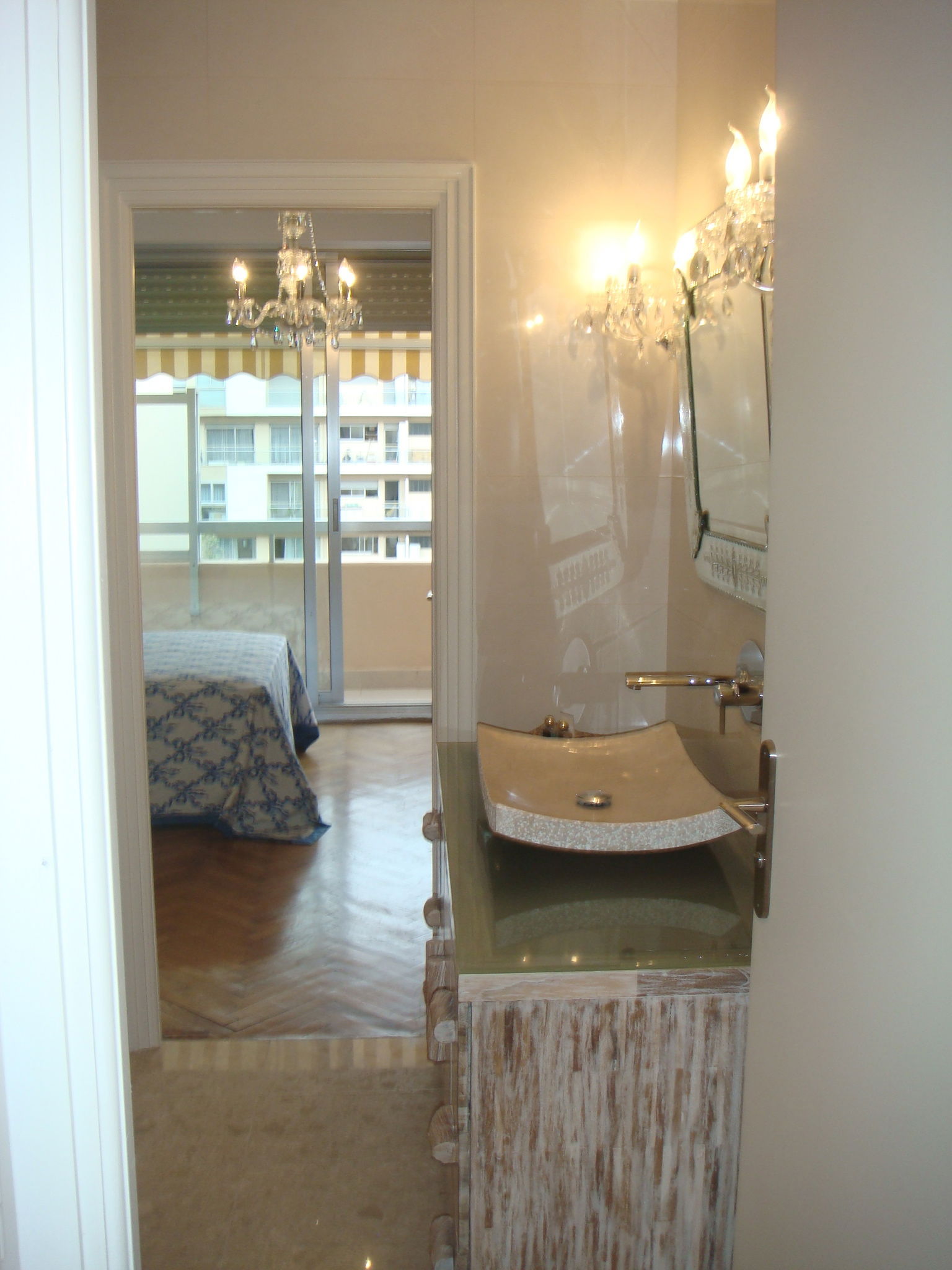 Gastgezin Cannes 67382