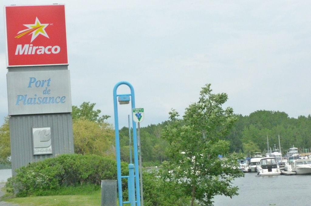 Gastgezin Longueuil 103981